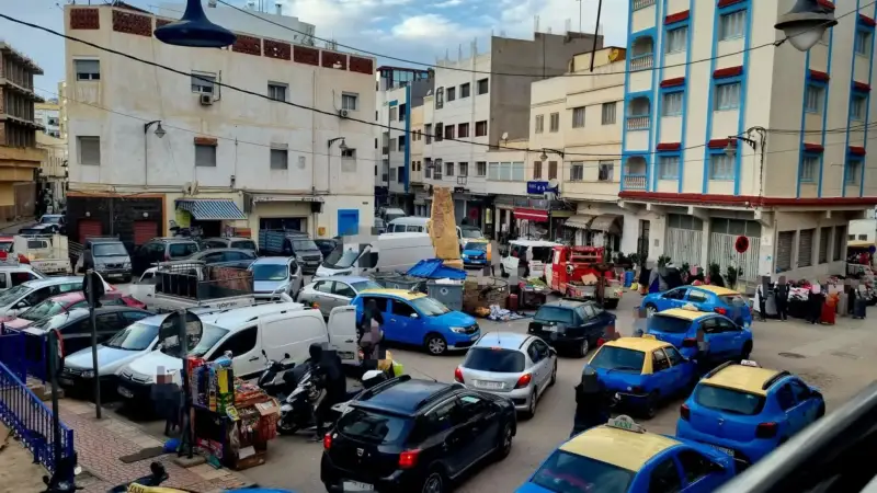 ساحة فلوريدو بين فوضى الإهمال وغياب قائد المقاطعة: من يحمي  هذاالمسؤول؟
