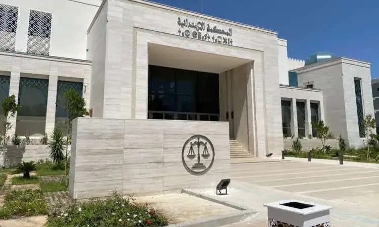 تطوان … مدون يمثل أمام النيابة العامة غدا في قضية تشهير وابتزاز رقمي مقابل كفالة مالية