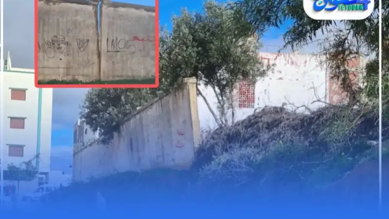 سكان حي يوسافو بتطوان يدقون ناقوس الخطر بسبب سور آيل للسقوط