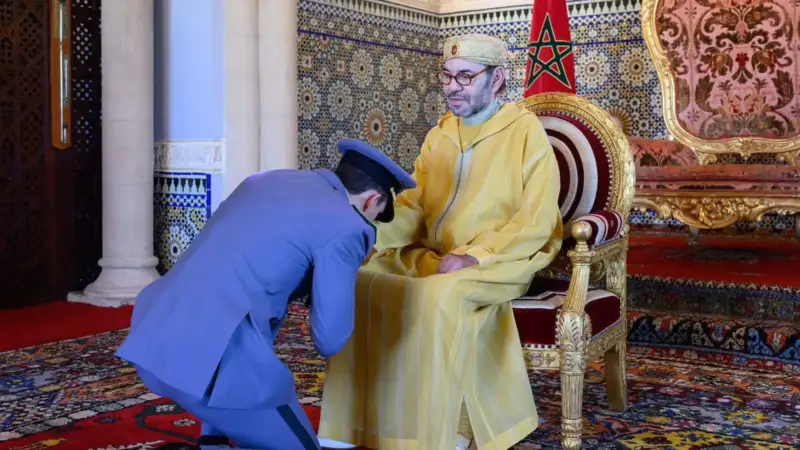 بلاغ من الديوان الملكي…  تعيين ولي العهد الأمير مولاي الحسن منسقًا لمكاتب ومصالح القيادة العامة للقوات المسلحة الملكية