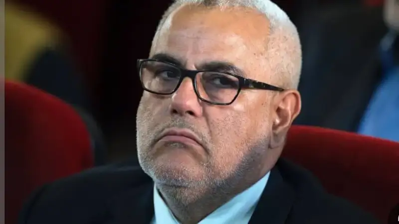 حين يهرب الزعيم من دائرته