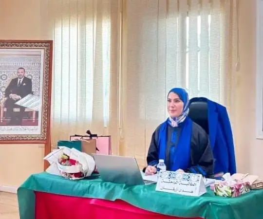 إنجاز أكاديمي جديد يُشرف الحسيمة.. هدى أزرقان تتألق في الماستر بميزة مشرف جدًا وتوصية بنشر رسالتها الجامعية